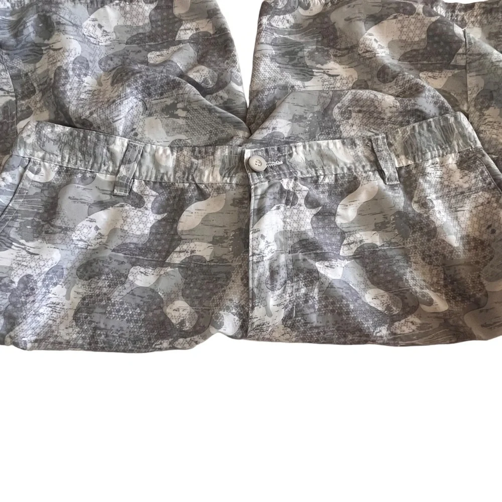 SubCulture Gray Cargo Shorts Adult Size 36" x 11" Utility Pockets Camouflage - Picture 6 of 9
